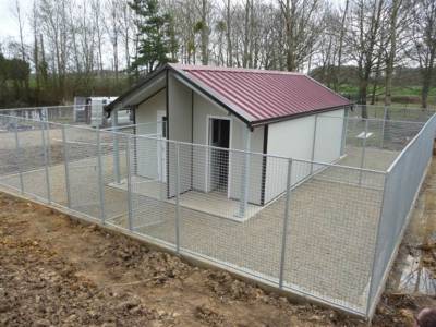 Box per cani prefabbricati, canili e gattili - V019